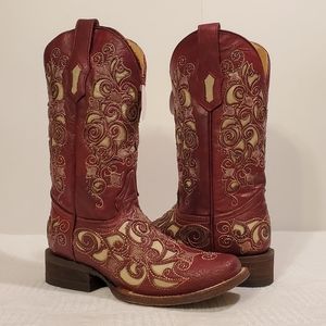 🌵🆕️ CORRAL EMBROIDERED STUD INLAY SQ.TOE